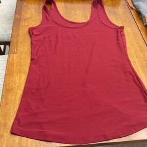 Burgundy tank like new